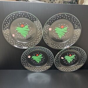 Vintage 1988 Dayton Hudson Christmas Tree Confetti Glass Plates. 8" 8  France